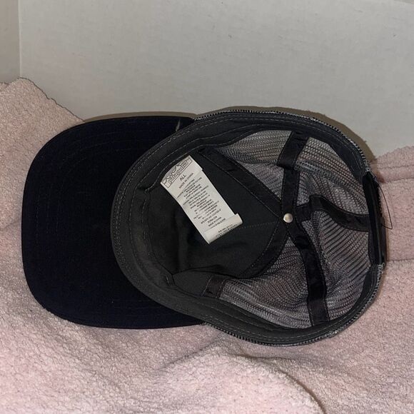 New Patagonia BEAR Trucker Mesh Hat Fits ALL - Picture 4 of 8